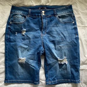 Distressed stretch denim Bermudas